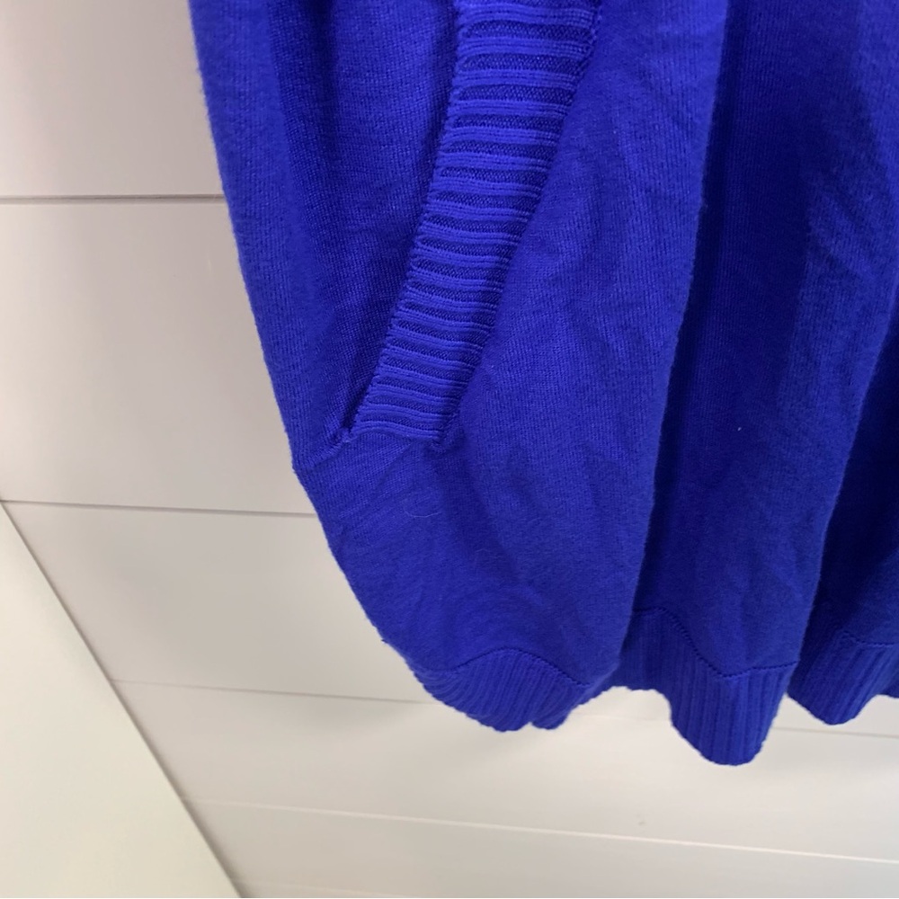 NWT Cyrus Lightweight Sweater Women Sz 3XL Royal Blue‎ Pockets Rounded Hem - Picture 7 of 14